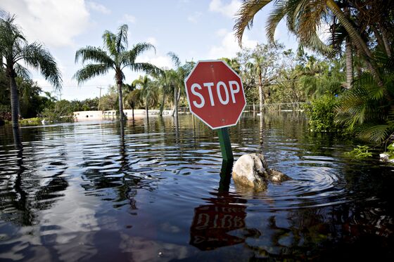 Disaster-Heavy Year Risks a FEMA ‘Code Red’ for Hurricane Season