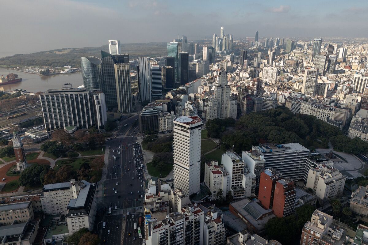 Argentine Economy Grew More Than Expected in First Quarter