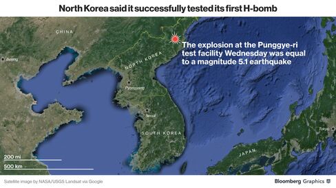 Map of the explosion site, the Punggye-ri test facility in North Korea, and the region