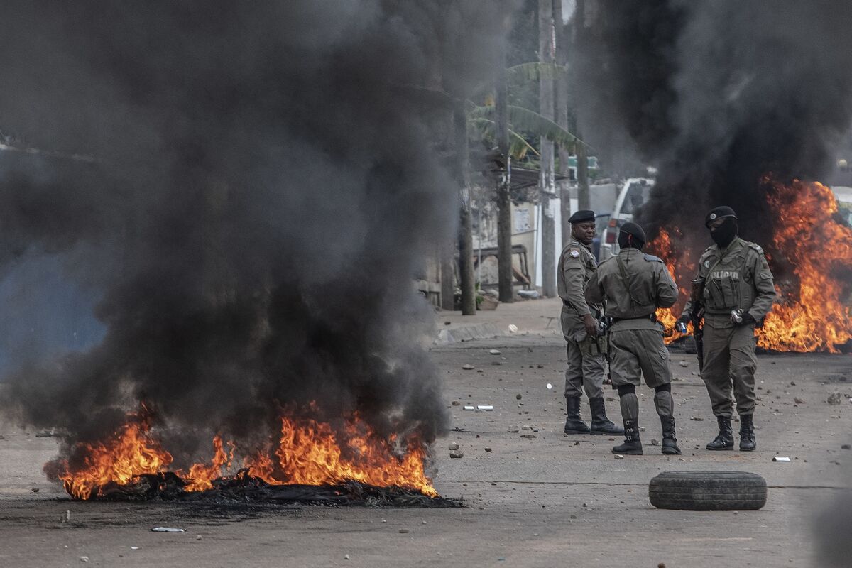 Opposition Leader Calls Week-Long Strike in Mozambique