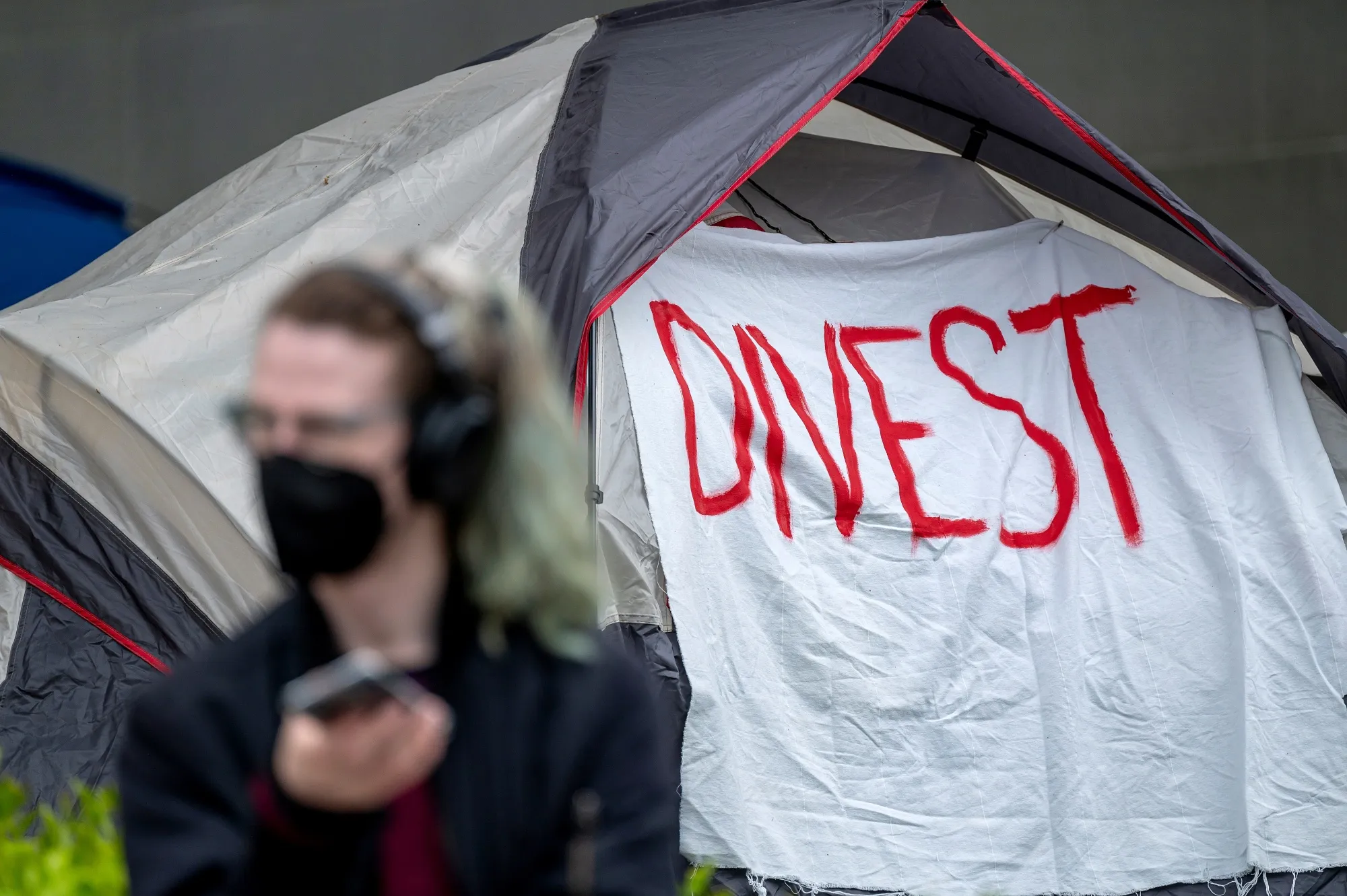 Pro-Palestinian demonstrators at an encampment on the University of California, Berkeley campus in Berkeley, California, US, on Thursday, April 25, 2024.&nbsp;