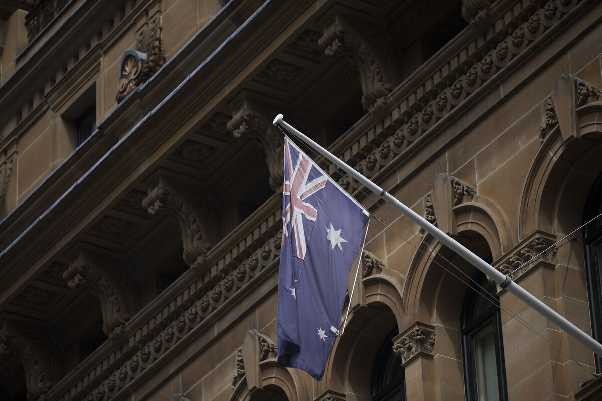 Australia’s Rapid Fiscal Revival Brings Budget Surplus in View