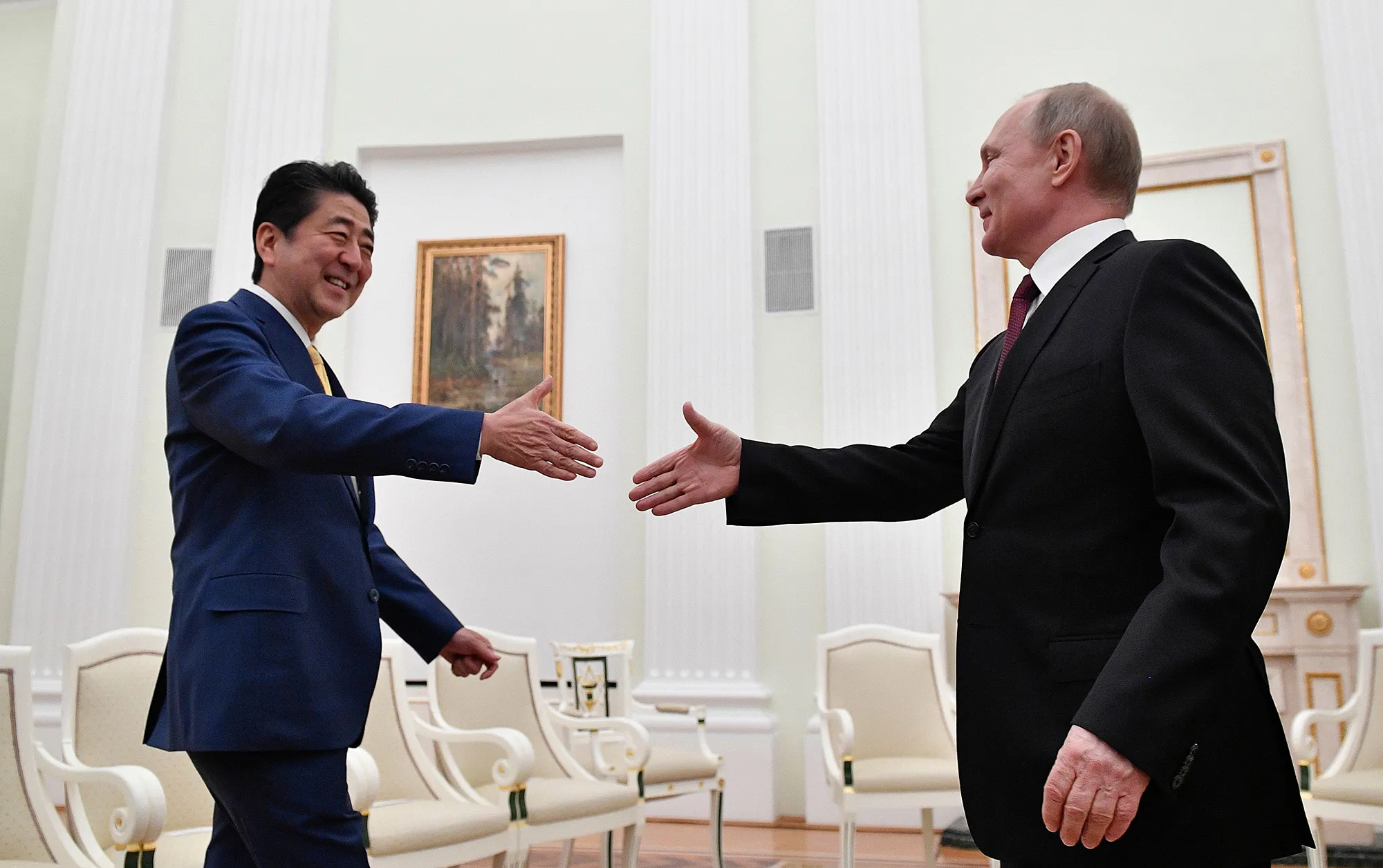 Shinzo Abe and Vladimir Putin meet at the Kremlin in Moscow on Jan. 22.
