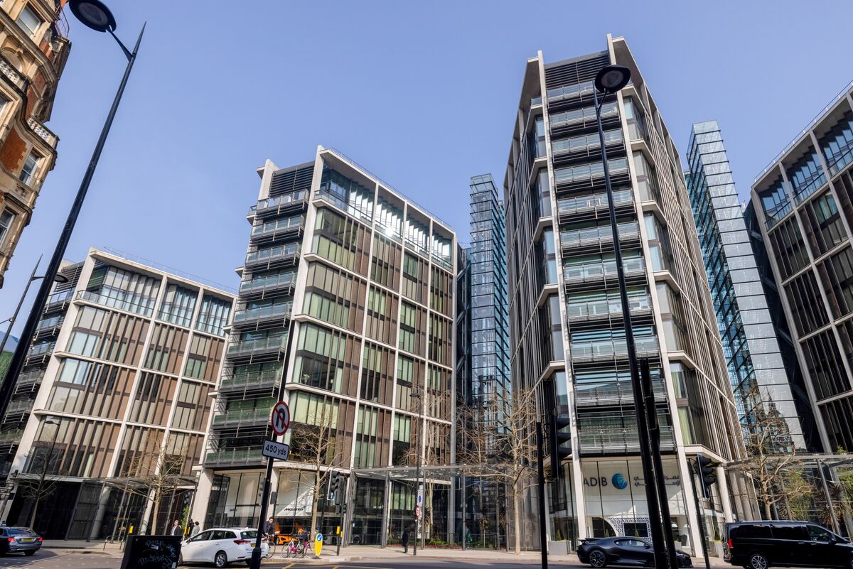 Billionaire Safra sells Bond Street block in £130m London property deal, London Evening Standard