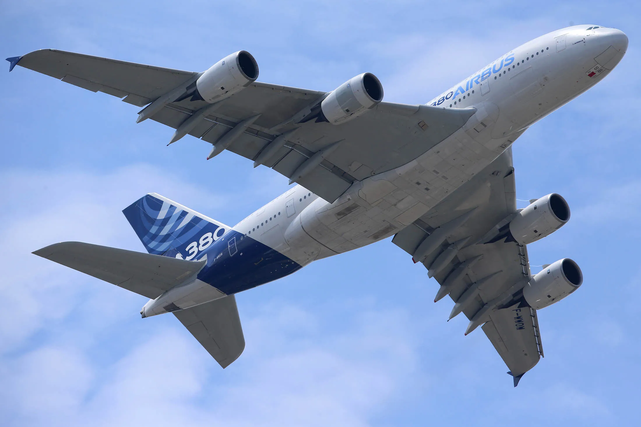 1482109690_airbus a380
