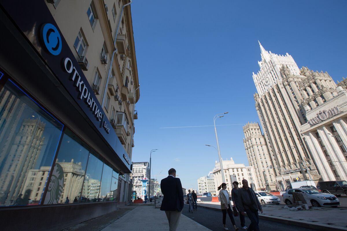 Russia's Bad Bank Eyes $15 Billion Hole From Rescued Lenders - Bloomberg