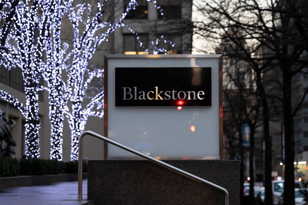 Blackstone Backstop Sweetens University of California's BREIT Investment