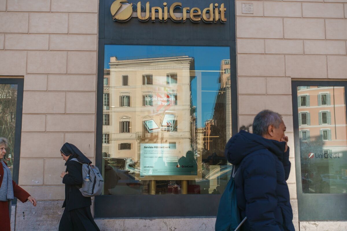 UniCredit Secures 12.51% of Commerzbank Shares in Interim Result