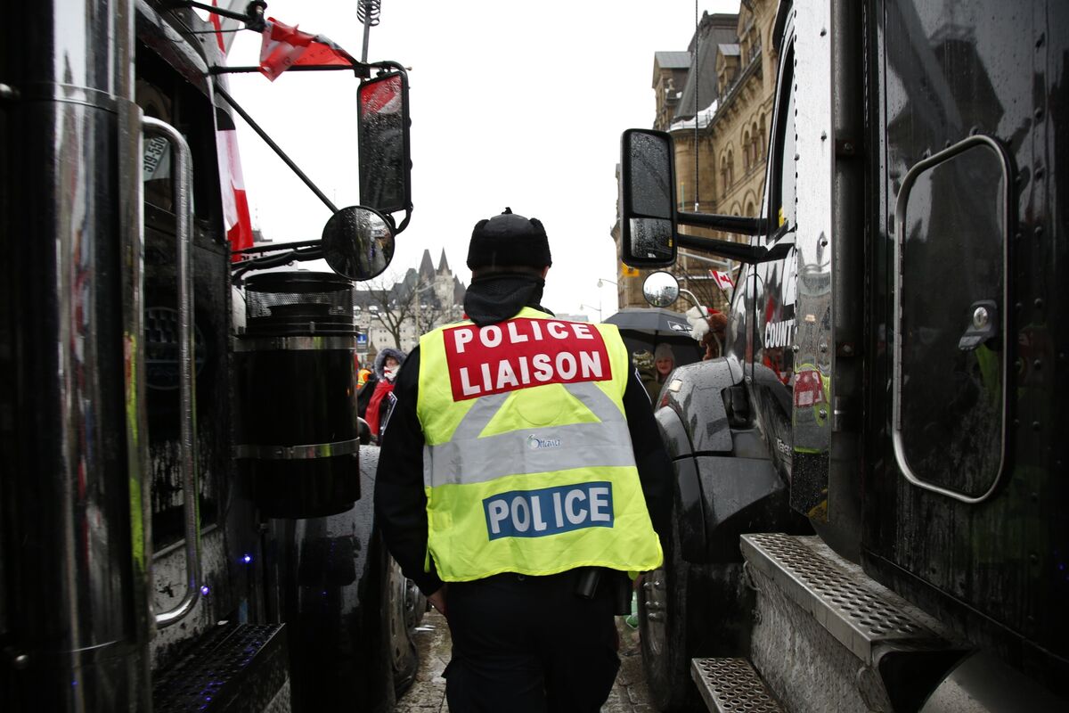 Canadian Truckers: Ottawa Police Chief Resigns With Protest Paralyzing ...