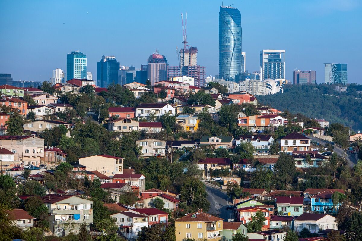 World’s Hottest Housing Market Swept by Record Russian Purchases