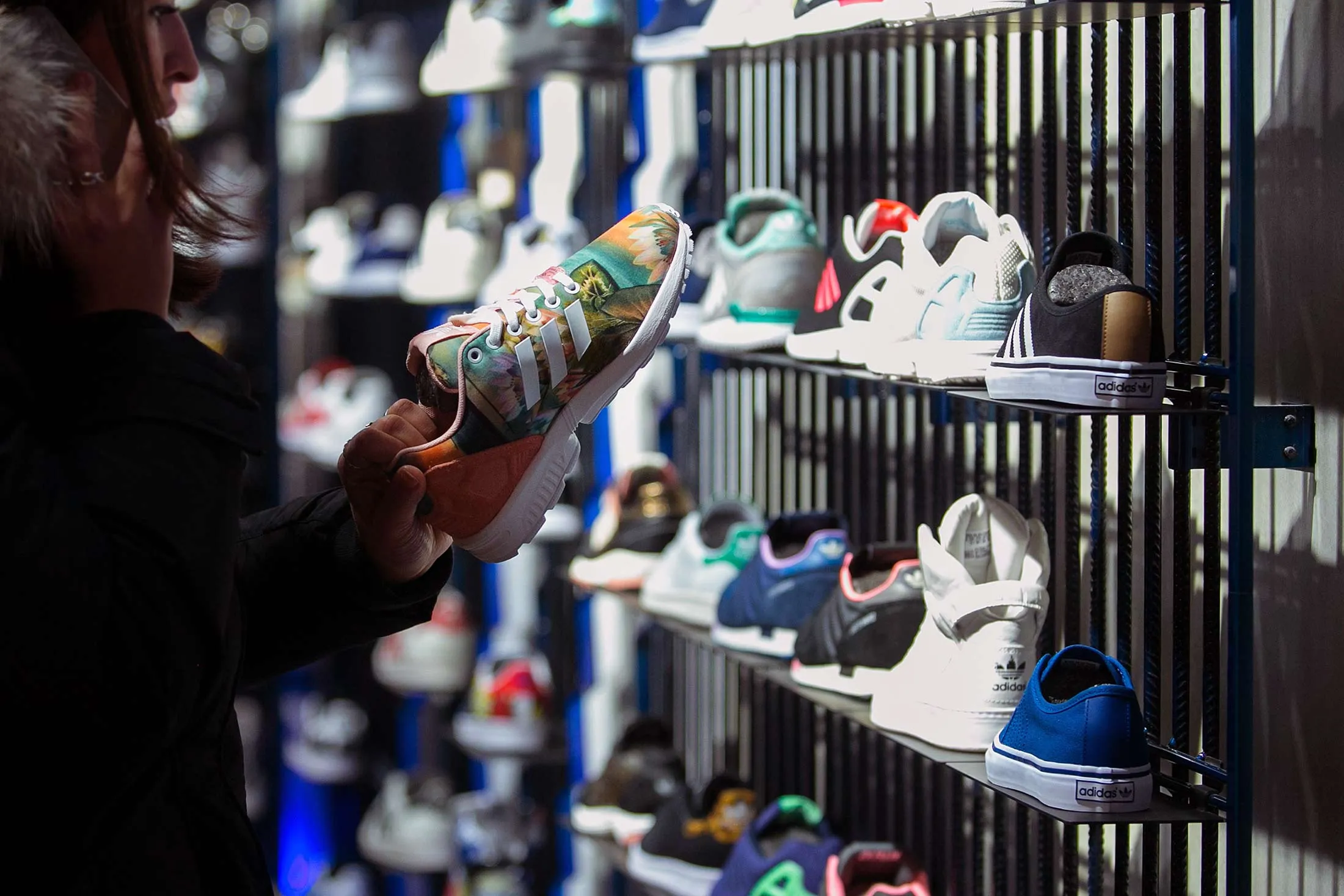 Adidas Is a Late Starter in the Race for the Women's Market - Bloomberg