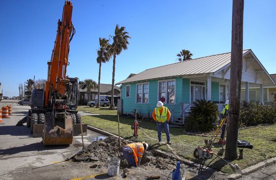 Texans’ Frozen Pipes Are Warnings of Yet Another Climate Threat