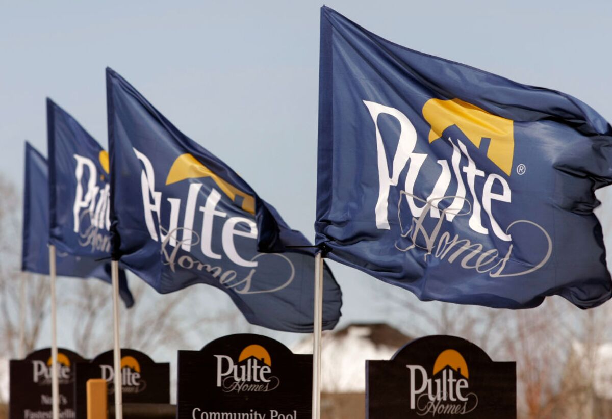 Lagging Homebuilder Stocks Face New Worry From Bill Pulte’s Ire