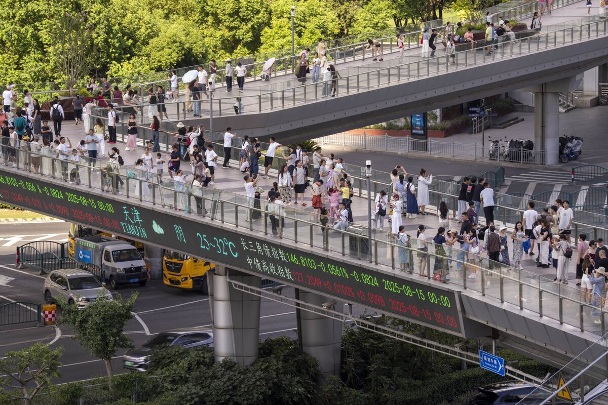 Emerging-Market Stocks Drop as Chinese E-Commerce Joins AI Slide