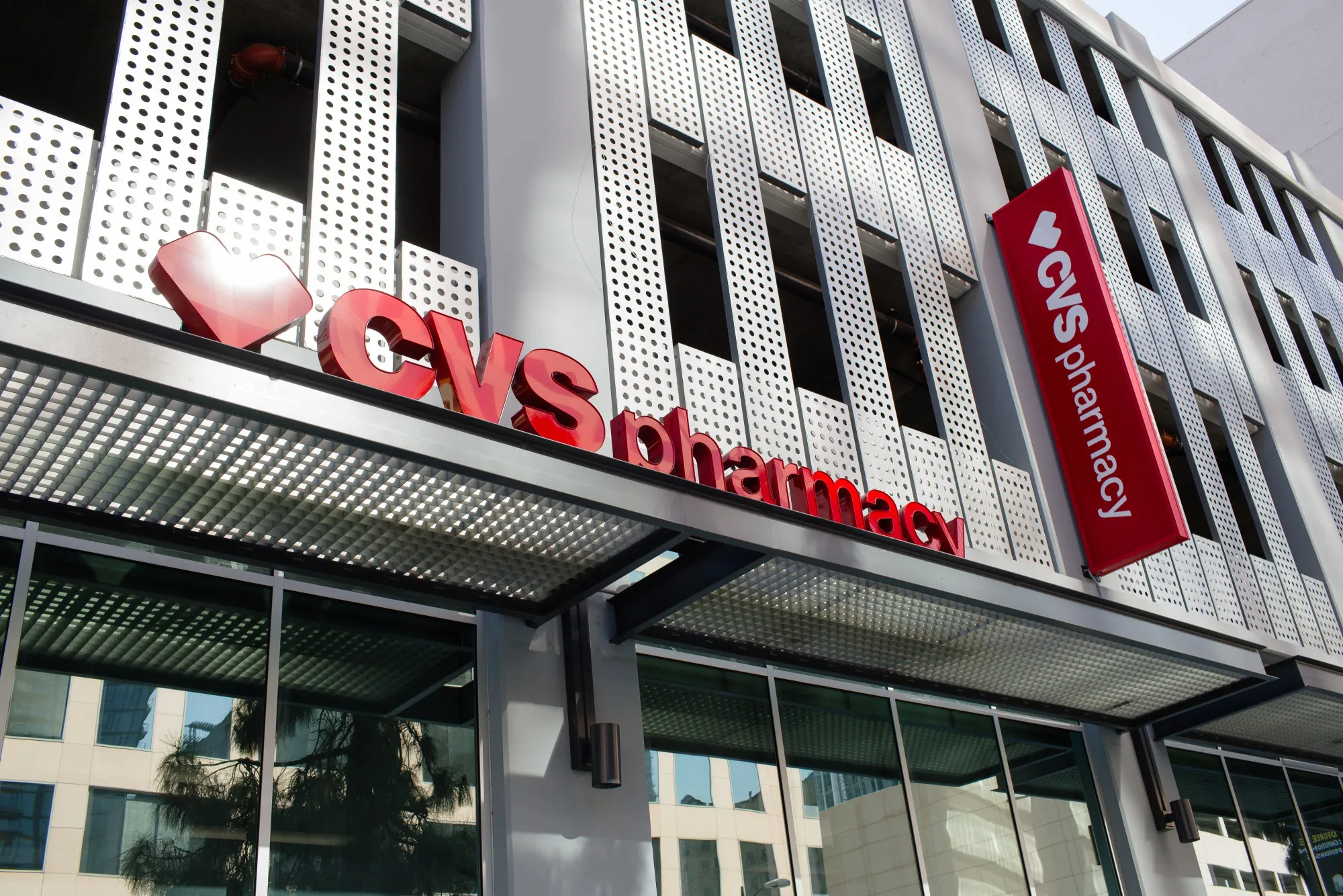 CVS Bond Buyers Get $300 Million Windfall After Mega Sale