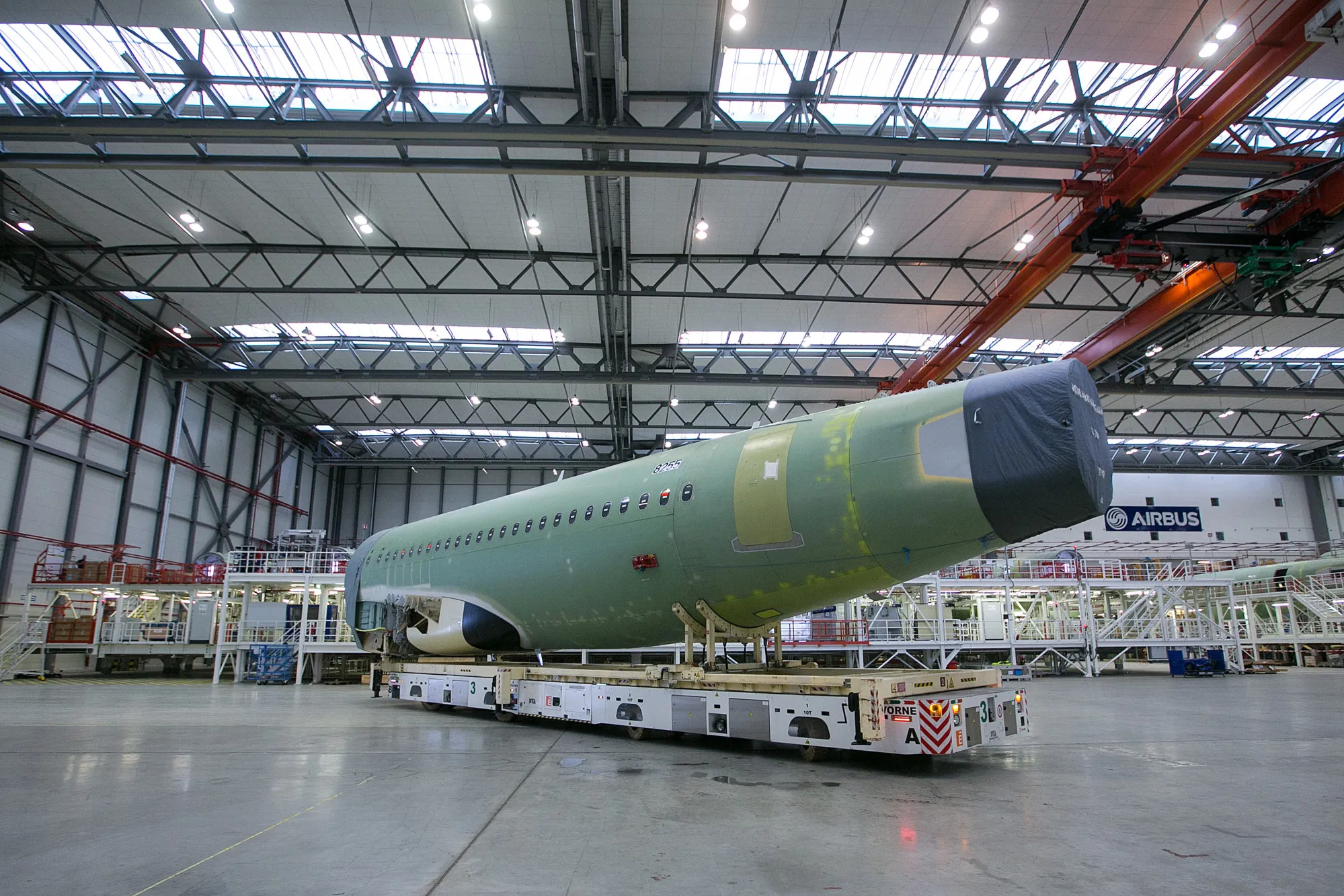 The world’s largest planemaker set a goal of handing over 820 aircraft this year.