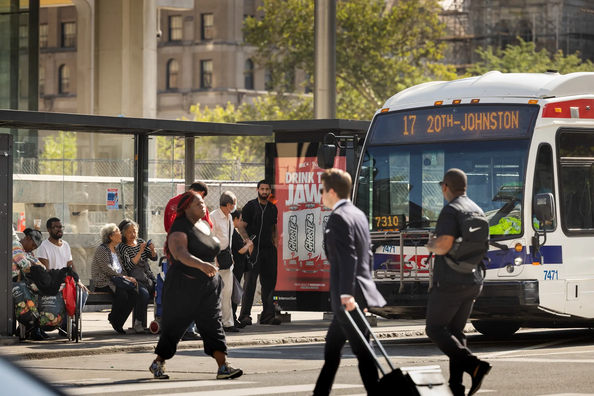 Commuters&nbsp;near City Hall in Philadelphia, Pennsylvania.