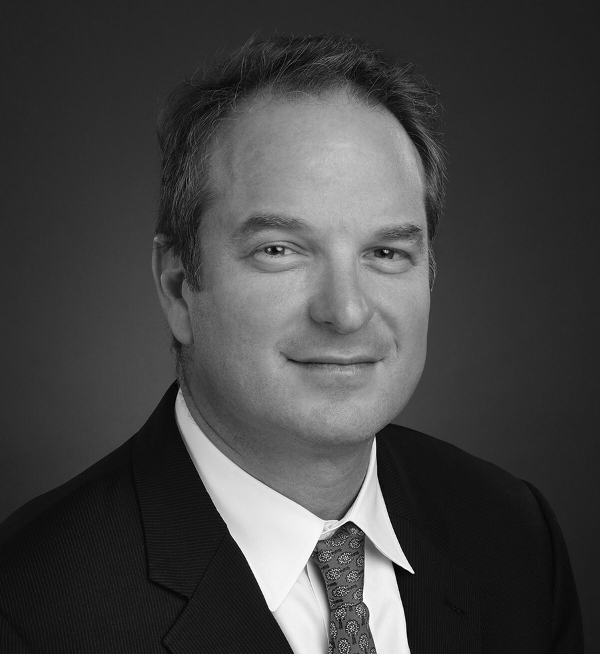 Franchise Group Says Ex-CEO Kahn Controls Part of Business Again