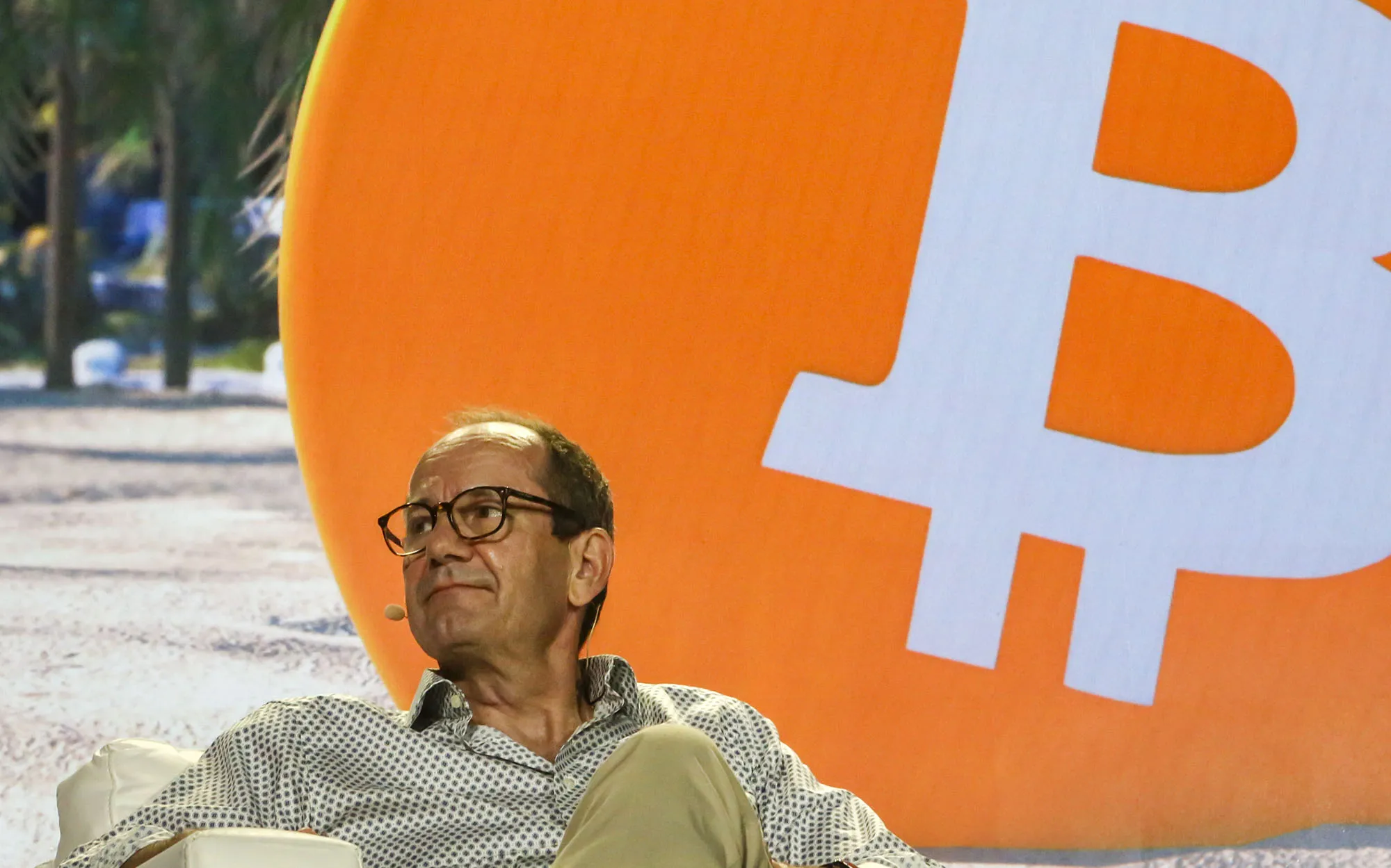 Crypto Miner Marathon Tumbles After SEC Subpoena Disclosed - Bloomberg