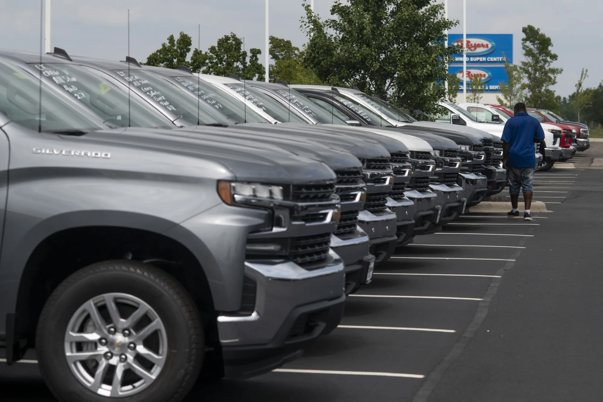 A car dealership in Grove City, Ohio.