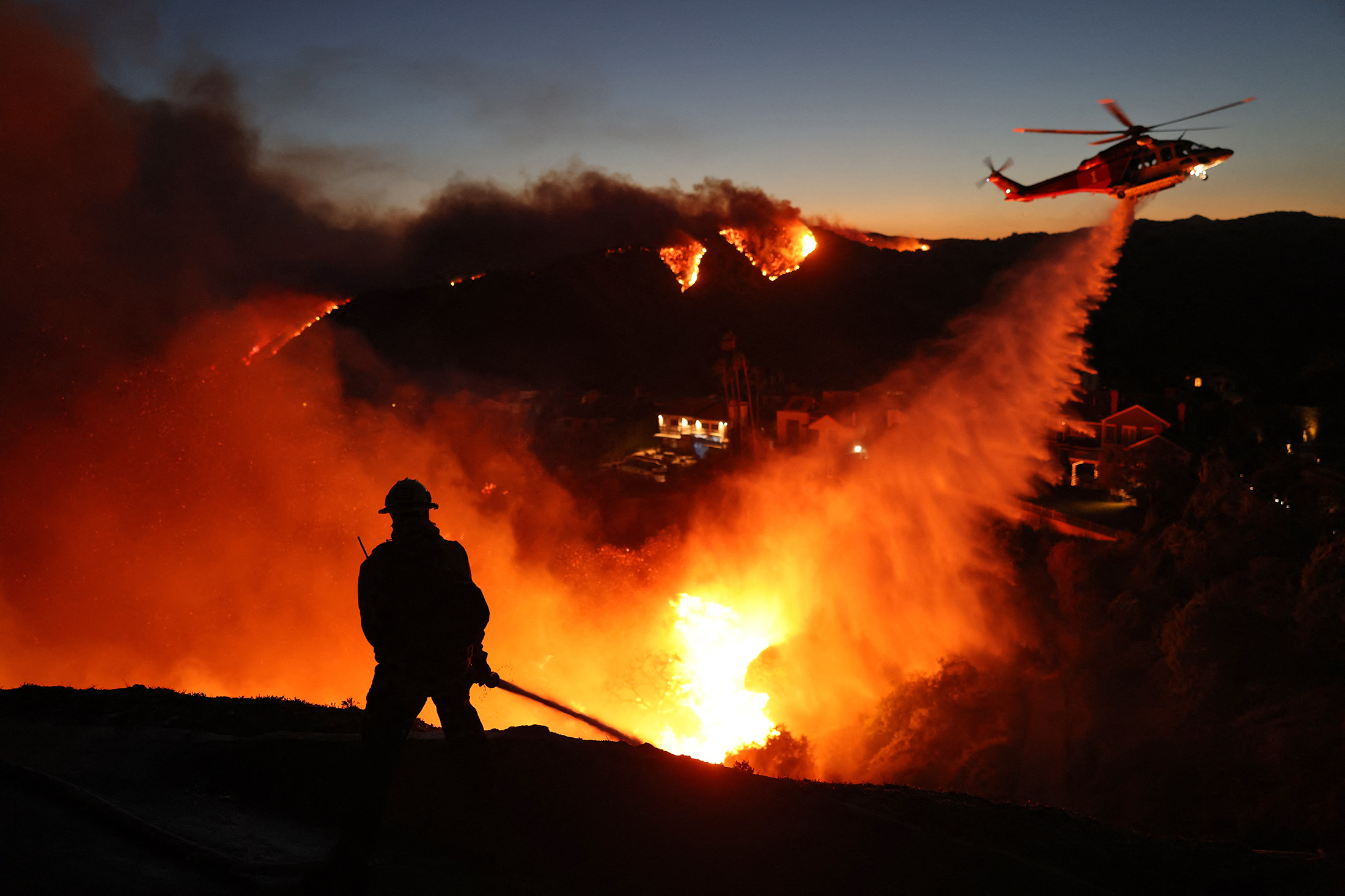 Image associated with story "Drones, Balloons and Sound Waves: New Ways to Fight the World’s Fires"