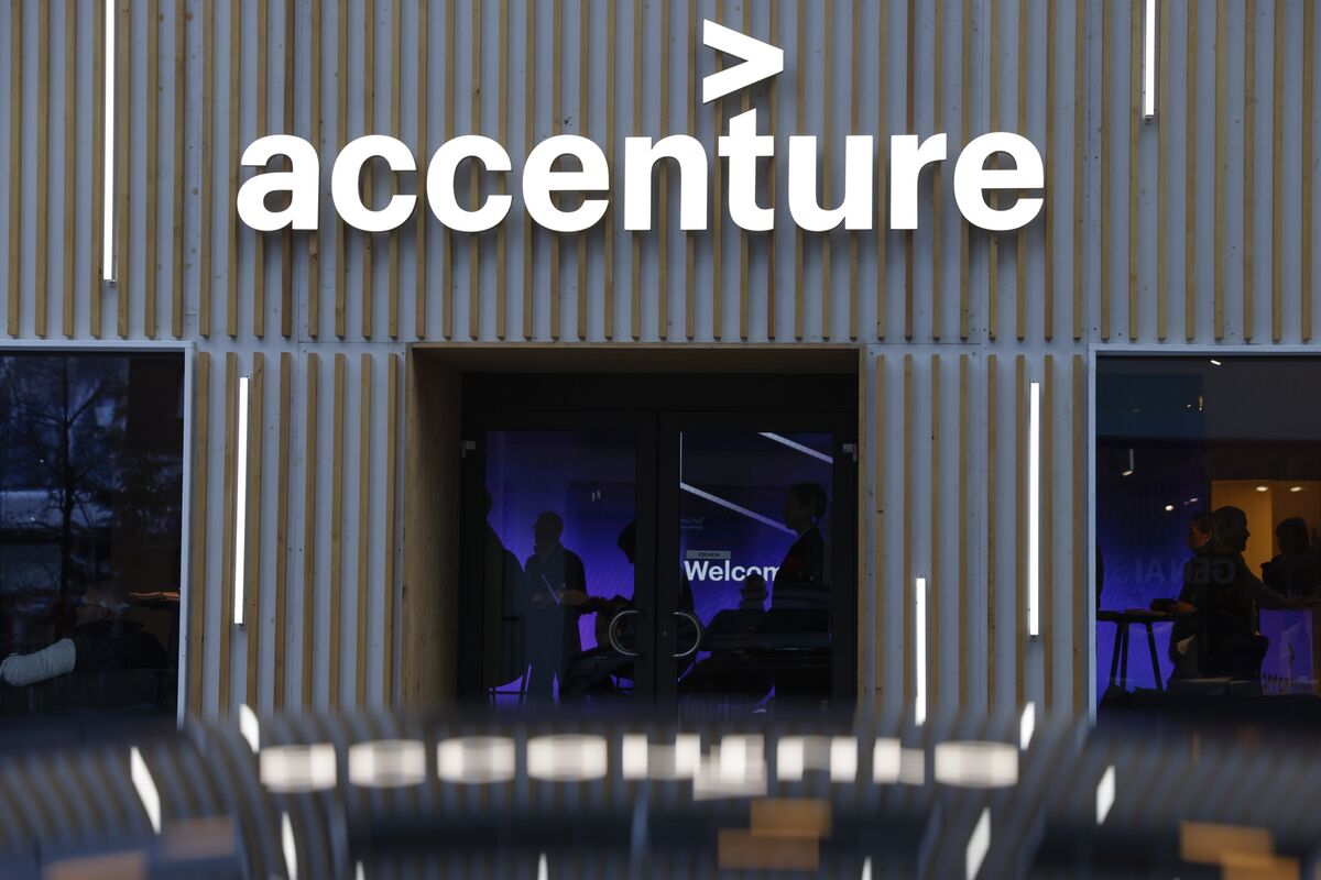 Accenture to Delay Bulk of Promotions by Six Months on Outlook - Bloomberg