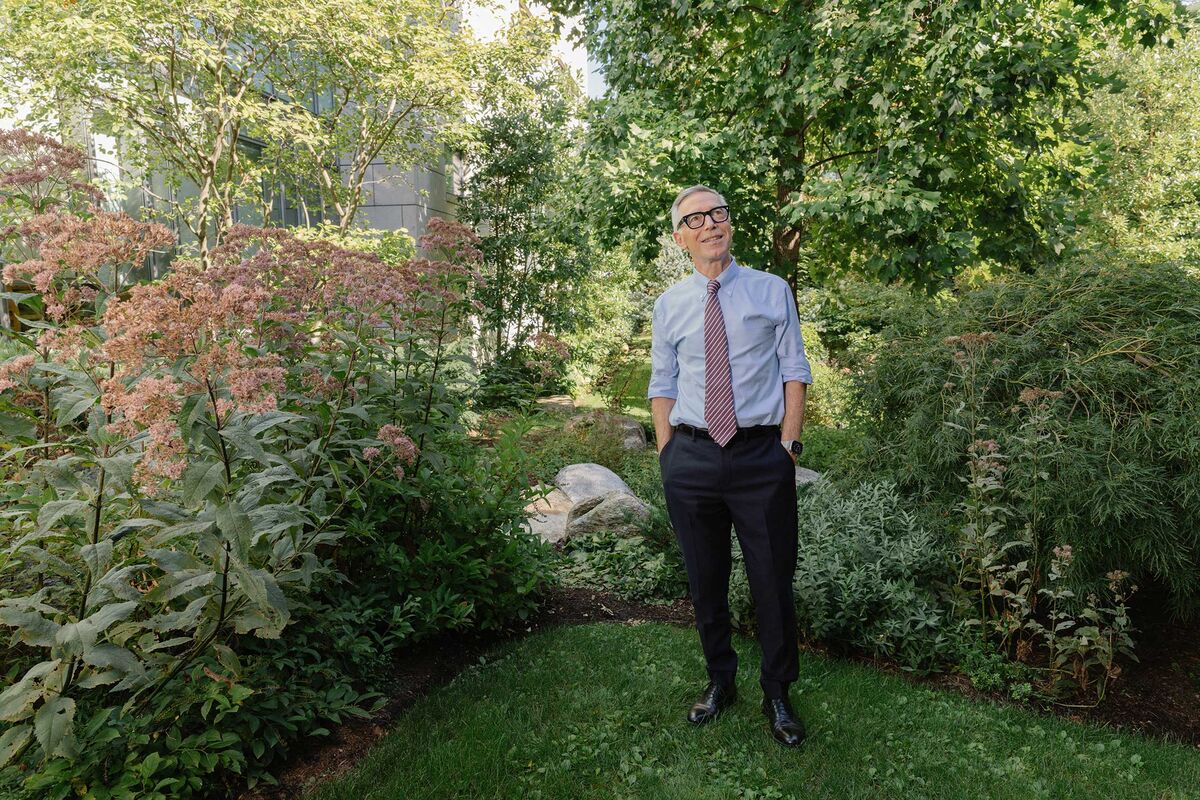 MIT Sloan’s New Dean Is Ready to Tackle Threats to Higher Ed