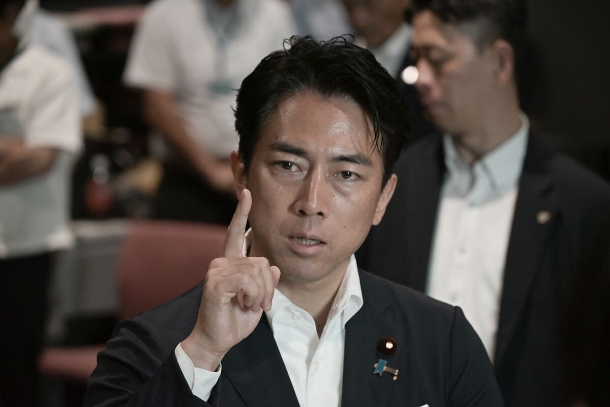 Japan’s Koizumi Aims for Wage Growth in Policy Proposal Reveal