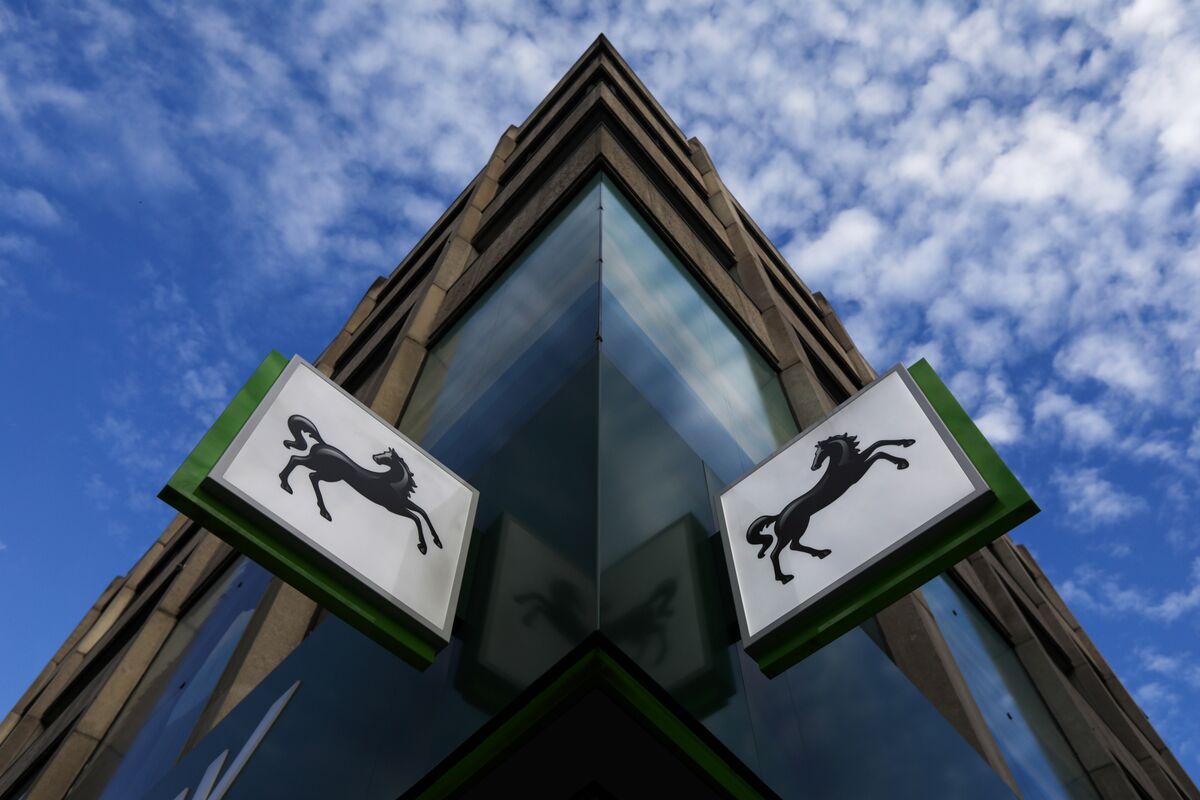 Lloyds Plans SRT Deal Tied to Commercial Real Estate Loans