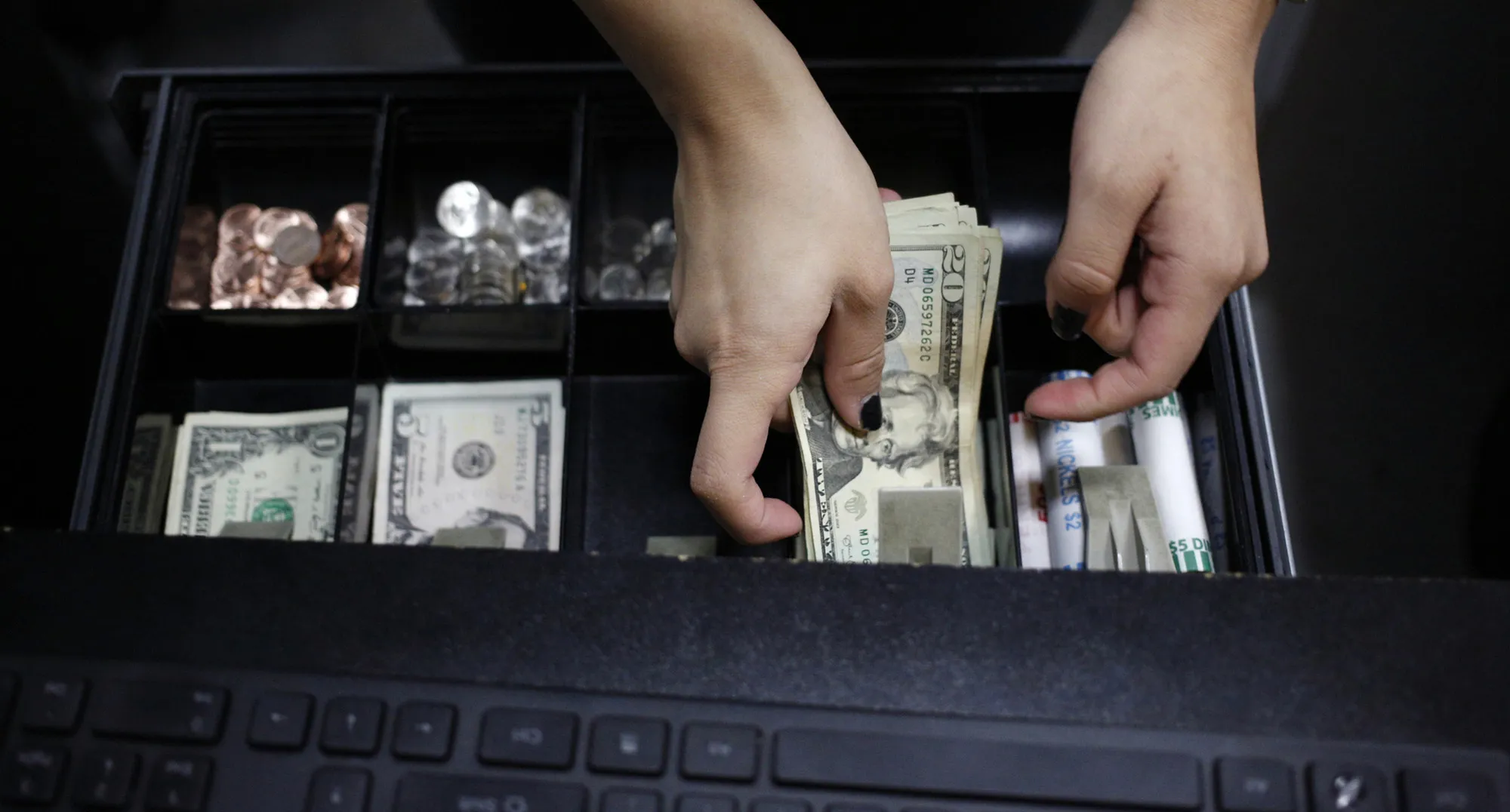 cashier cash register retail shopping
