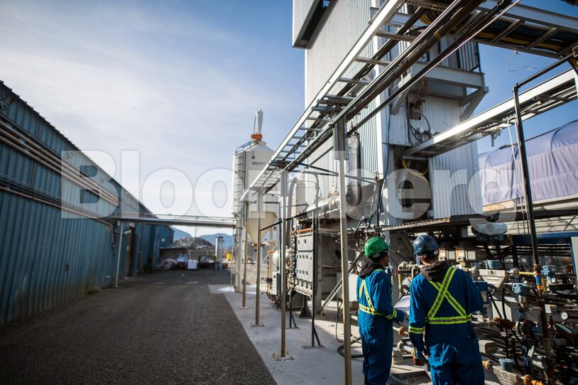 Operations At A Carbon Engineering Direct Air Capture Pilot Facility
