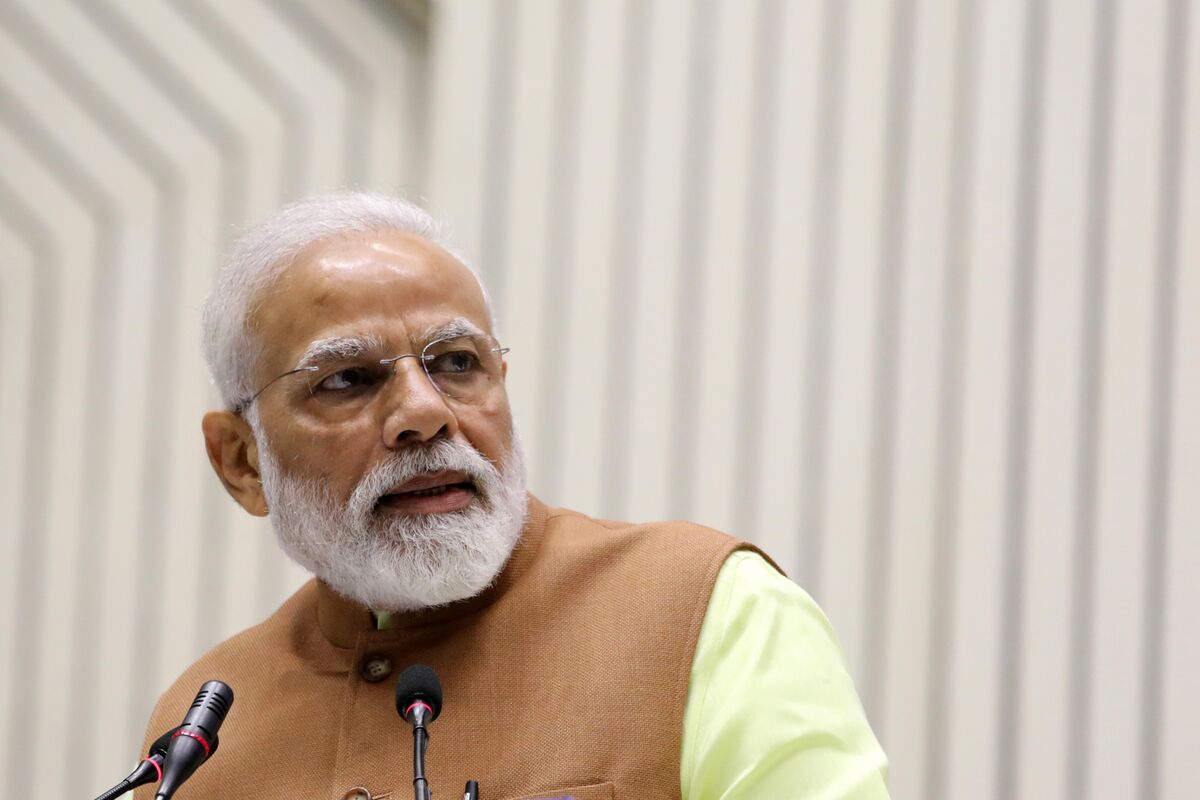 Low India Inflation Is Double-Edged Sword For Modi Before Polls - Bloomberg