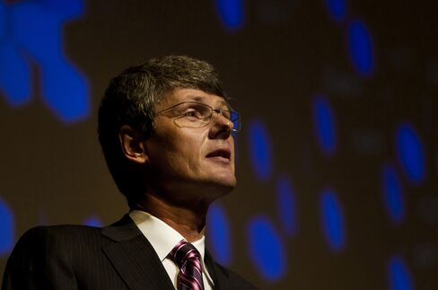 RIM Counts on Wave of BlackBerry Upgrades From Government Users
