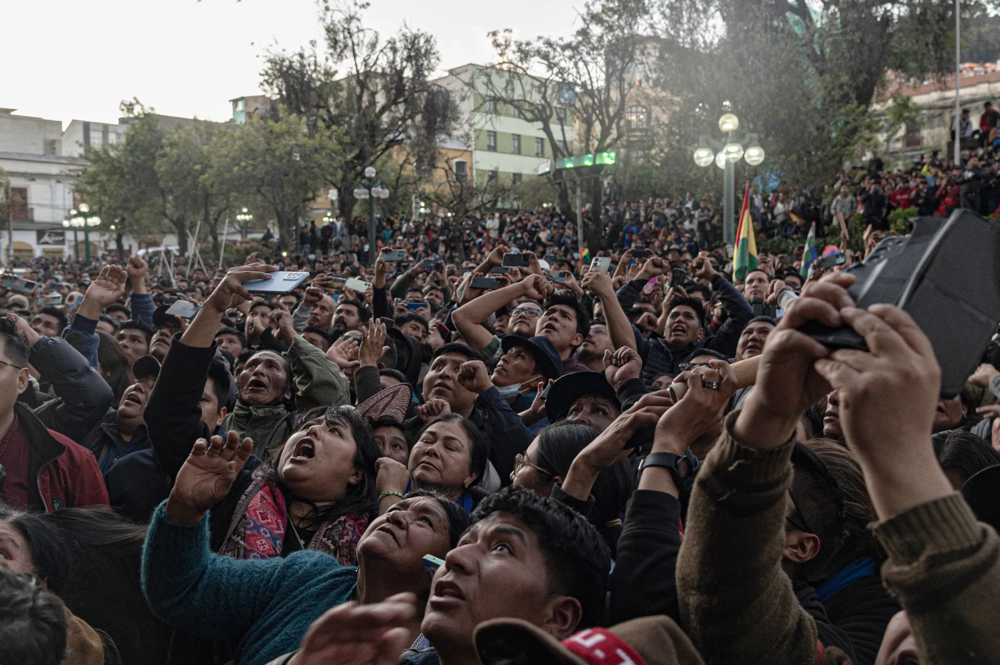 Manifestantes en la Plaza Murillo, fuera del Palacio Quemado en La Paz, Bolivia, el miércoles 26 de junio de 2024.&nbsp;