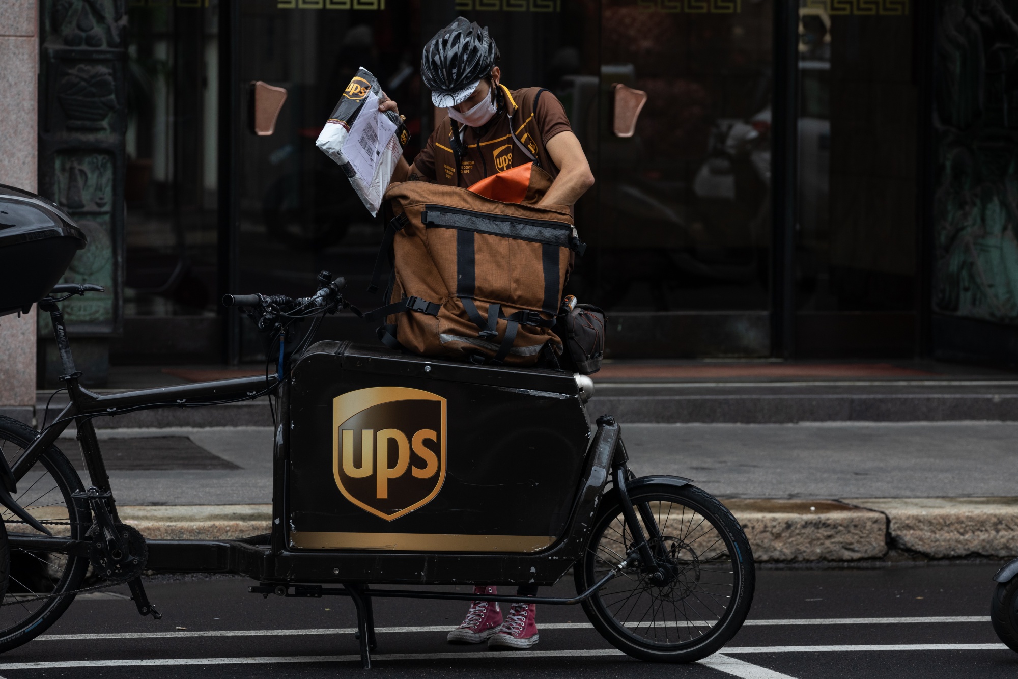 Cost to ship a bicycle online ups