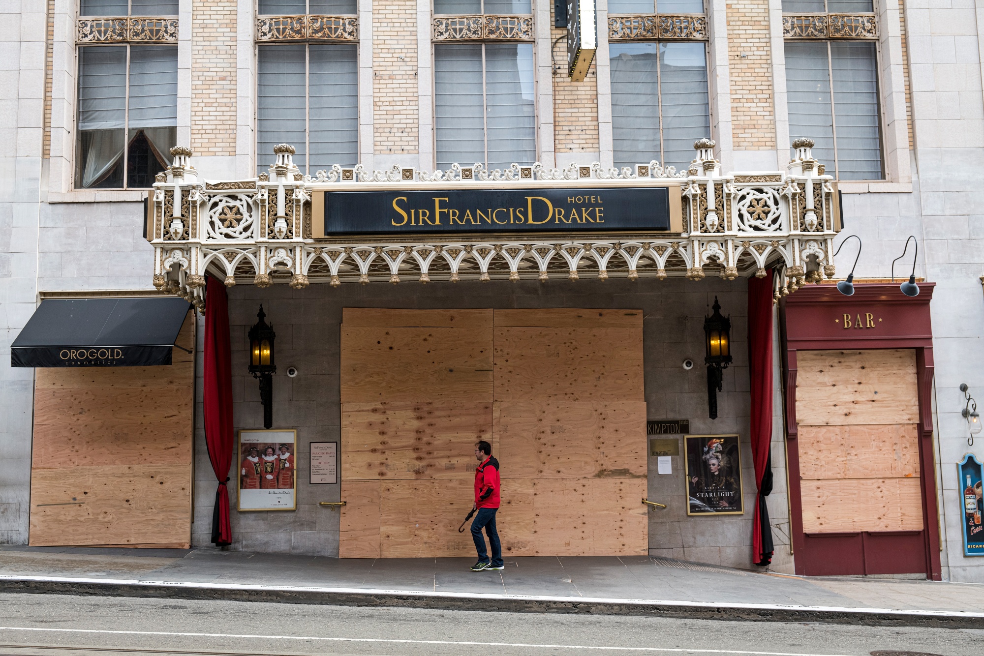 Businesses Lock Up Store Fronts As San Francisco Fights Coronavirus