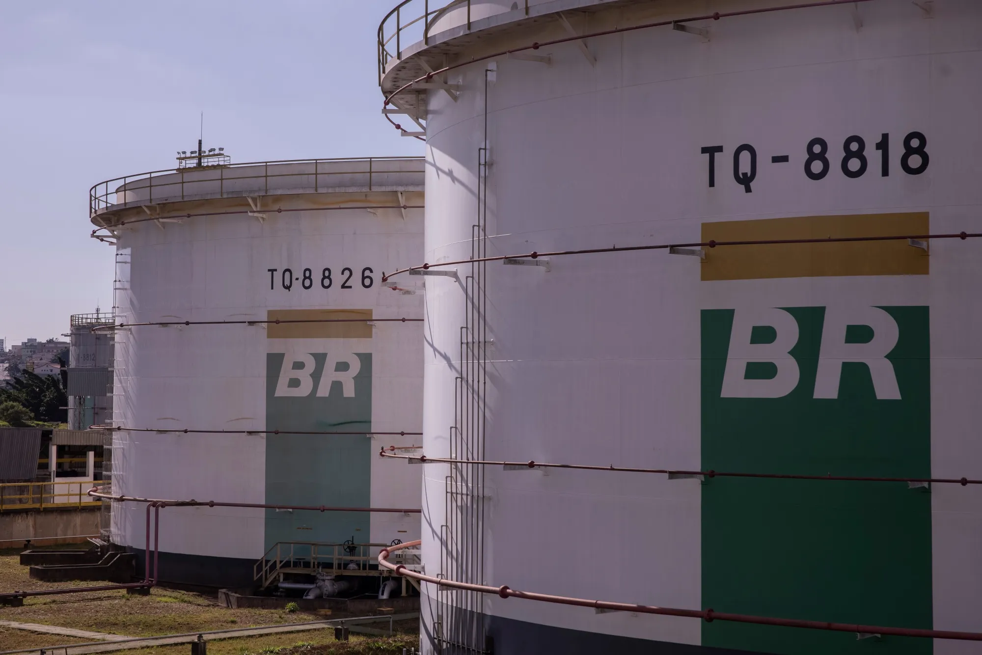 The company just completed $1 billion bond sale in the first international operation since 2023.&nbsp;