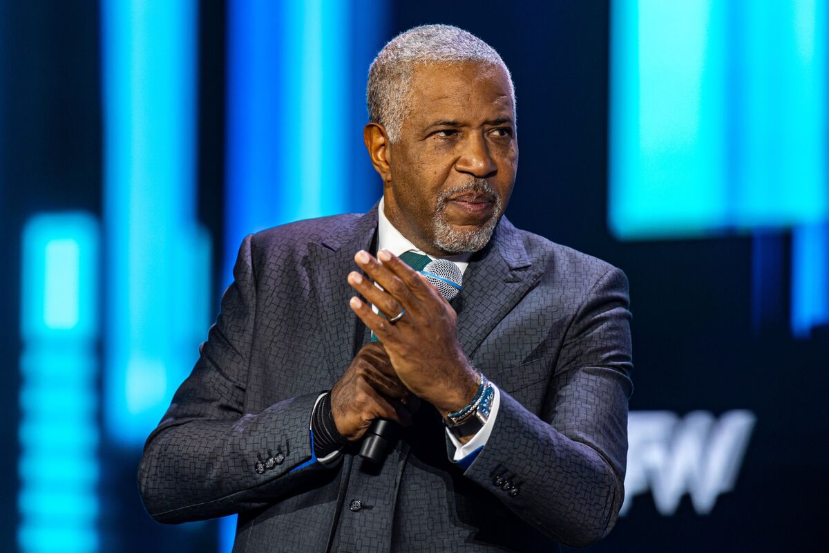 bloomberg.com - Michelle Cheng - Vista Credit Sets Sights on Hard-Hit Software Loans Via New Fund