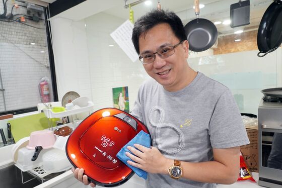 How a Taoist Temple Scion Grew His Quirky Online Retailer 1,600%