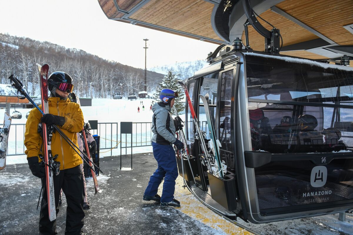 A $500 Million Bet on Reinvigorating Japan’s Aging Ski Industry