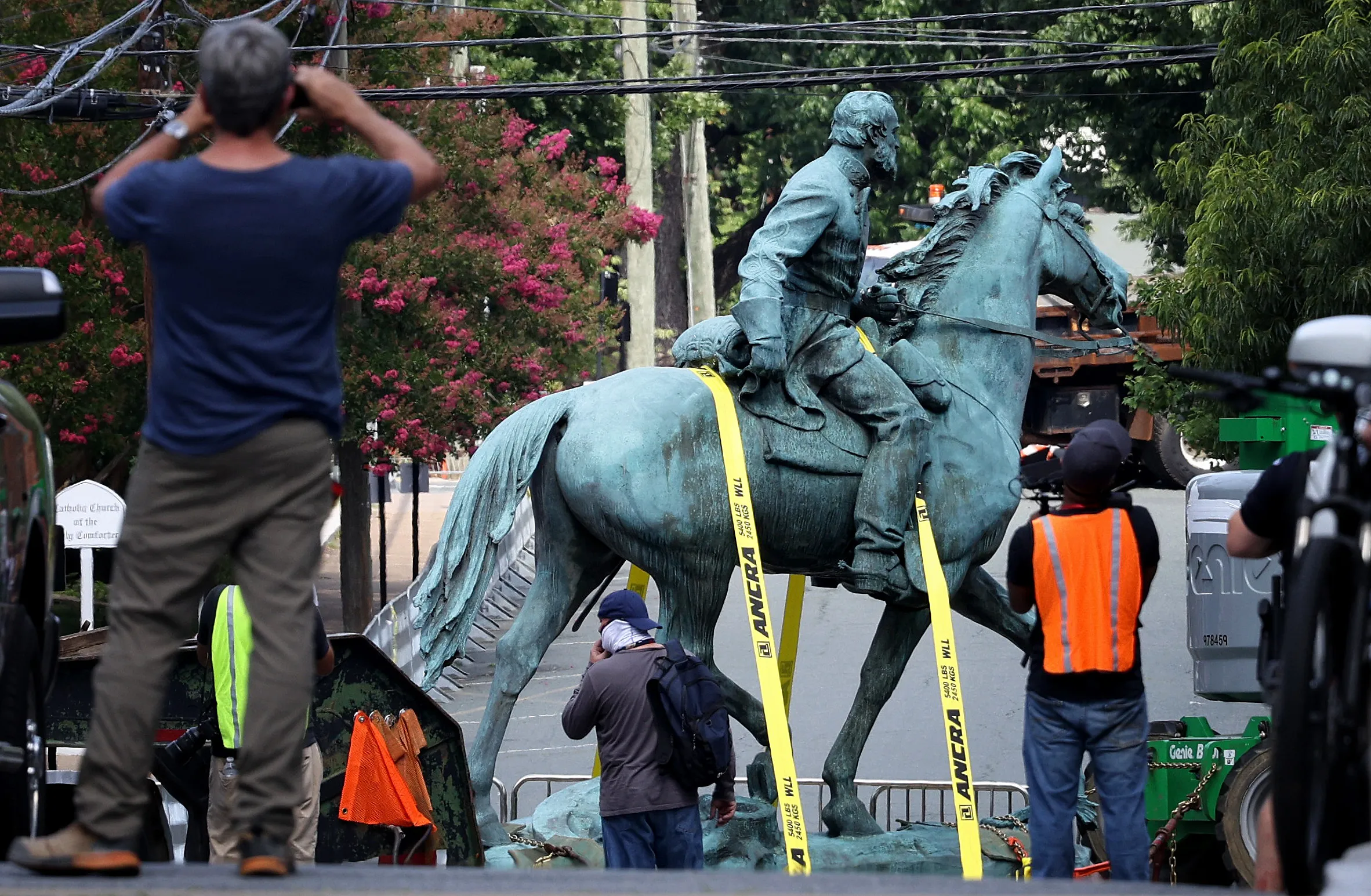 Last ride: A statue of Confederate General Thomas “Stonewall” Jackson is trucked away from Charlottesville, Virginia, in July — and bound for a museum exhibition in Los Angeles in 2022.&nbsp;