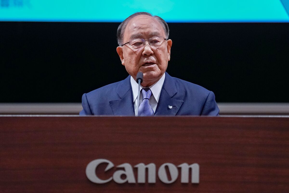 Canon Eyes Possible Deals in Medical Devices and Chip Tools