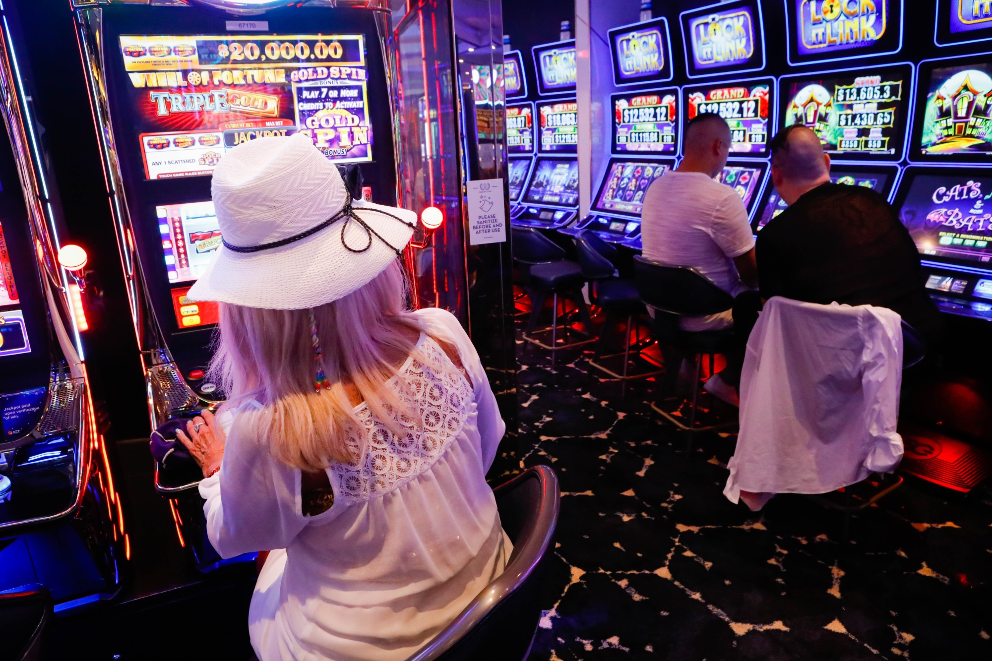 The Bar Is Open: A Slot Machine That Pays In Drinks