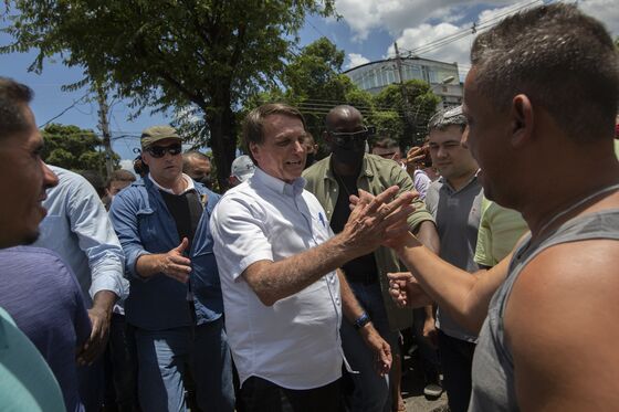 Bolsonaro Considers Letting Vaccinated Brazilians Go Maskless
