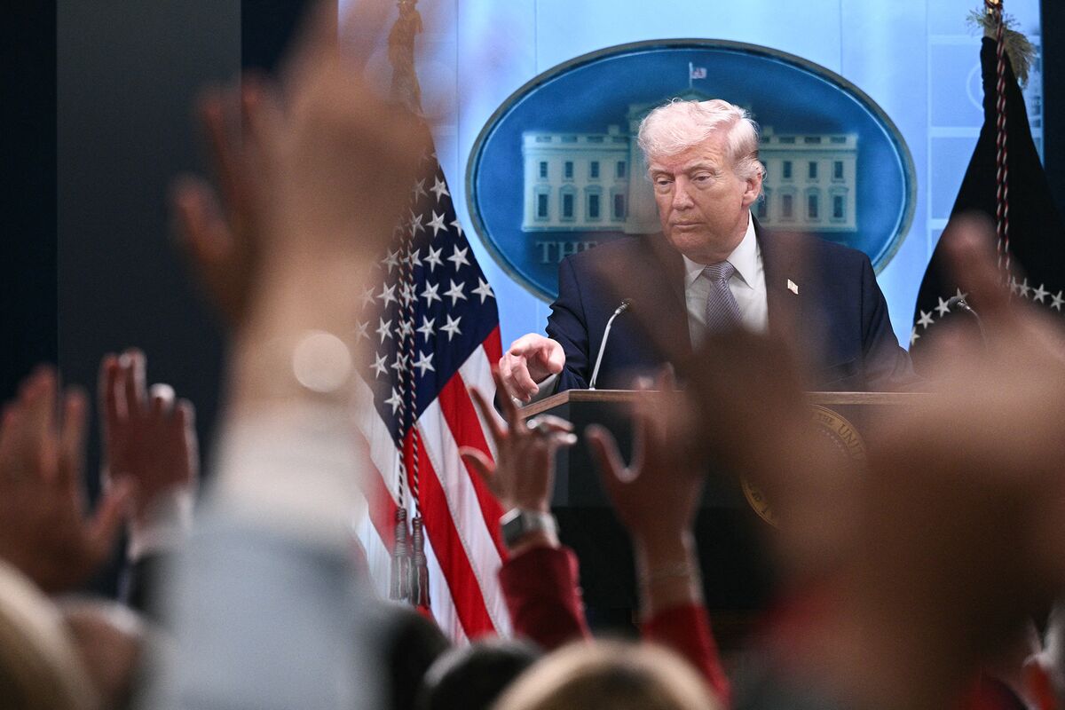 Thời hạn chót của Trump về Iran sắp đến, nhưng mục tiêu của ông vẫn chưa rõ ràng