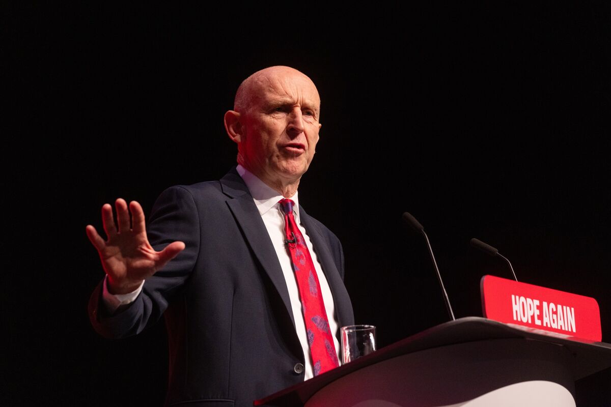 Healey to Unveil Budget to Buy Breathing Room for UK and Labour