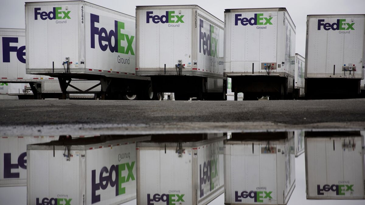 FedEx Contractor Revolt Escalates as Drivers Want Raises, End to ... - Bloomberg