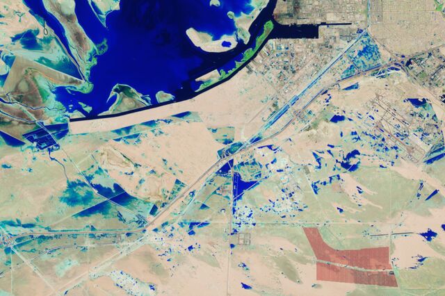 False-color satellite images of Dubai’s southern outskirts on April 19, after the storm