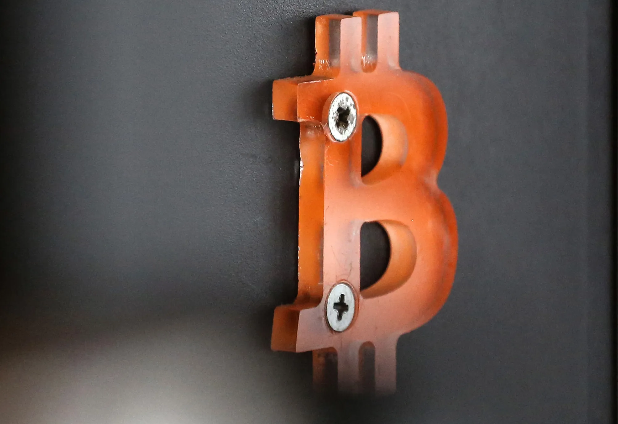 South Korean Crypto Exchange Upbit Wins Singapore MAS Permit - Bloomberg