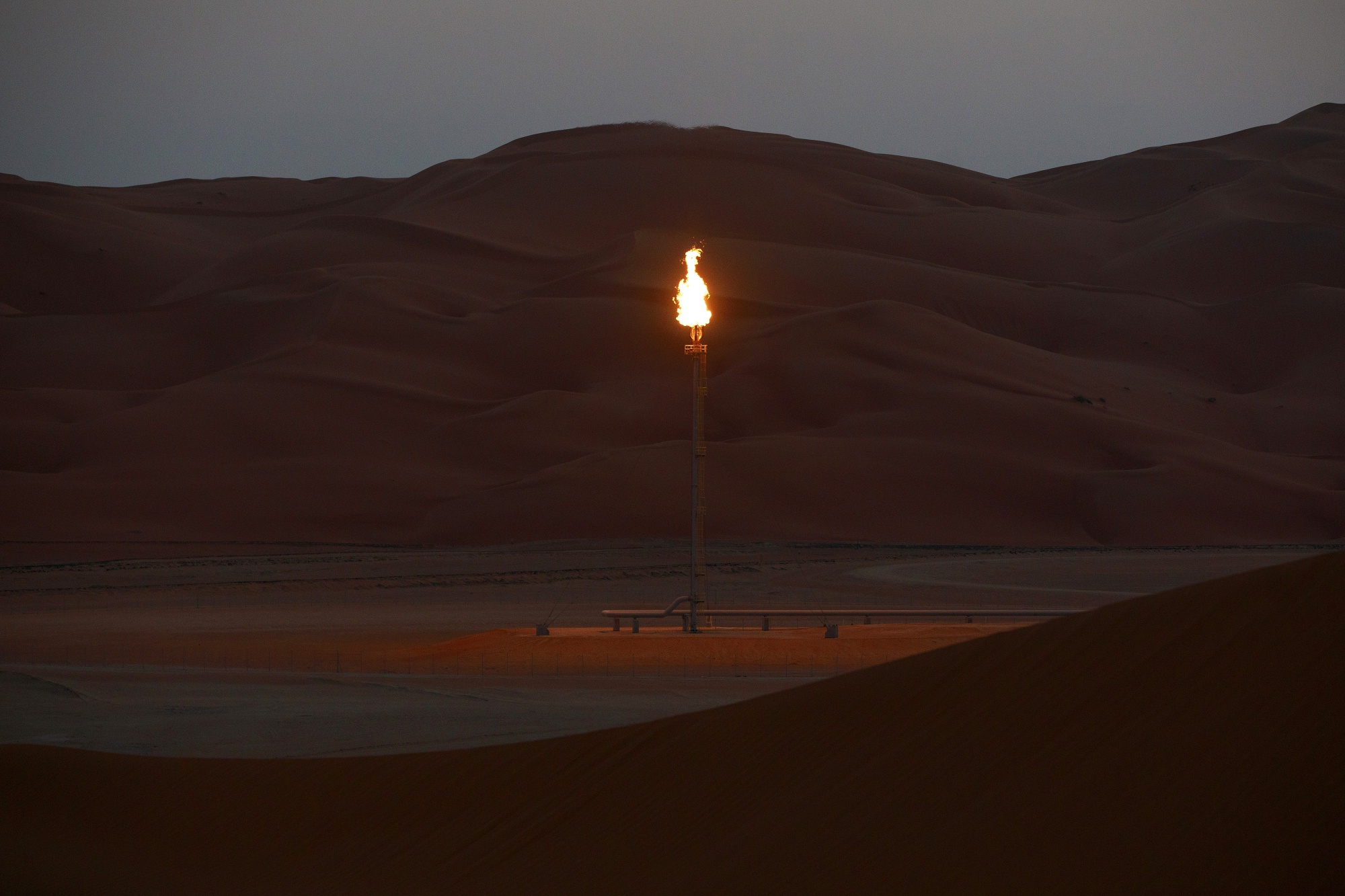 Saudi Taqa Sees $1.2 Billion in America, Middle East Oil Deals - Bloomberg